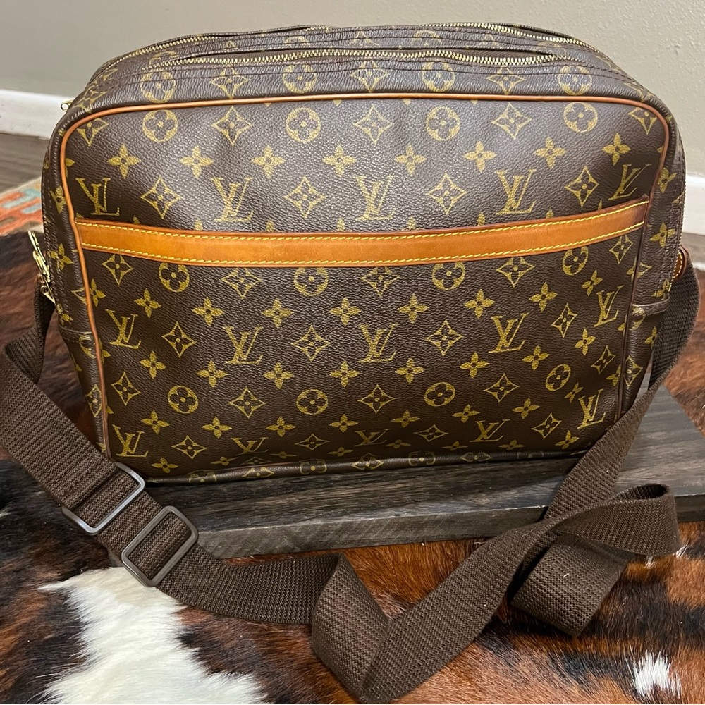 Louis Vuitton Reporter GM Messenger Bag Monogram Canvas